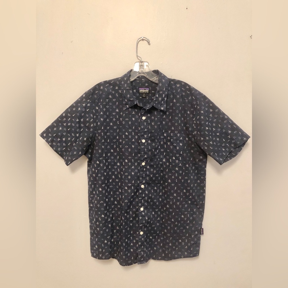 Patagonia Shirt Mens Medium Blue Nautical Short Sleeve Button Up Organic Cotton - Picture 2 of 10